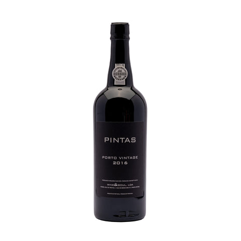 bouteille noire de vin de porto vintage avec lettres en blanc